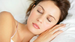 Uklonite tragove od jastuka sa lica