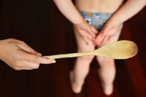 Udaranje dece po guzi uzrok mentalnih bolesti?