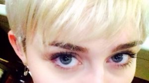 Nova tetovaža Miley Cyrus će vas šokirati!