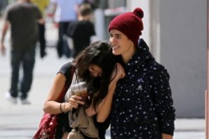 Seksi ples Selene i Justina!