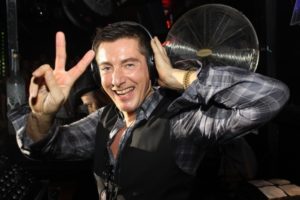 Stefano Gabbana voli turbo folk!