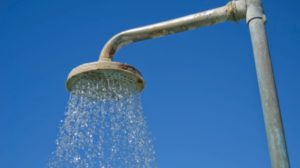 Kako očistiti tuš od kamenca