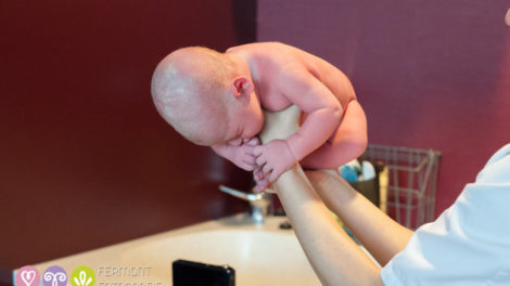 Ovako izgleda položaj bebe u stomaku! [FOTO]