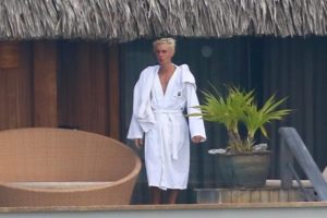 Slike golog Justina Biebera preplavile internet!