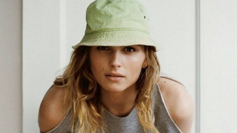 Andreja Pejić u kuhinji