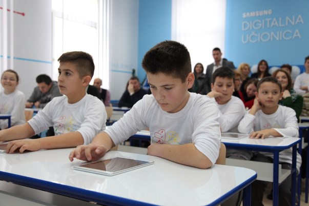 otvorena-peta-digitalna-učionica-u-srbiji-v