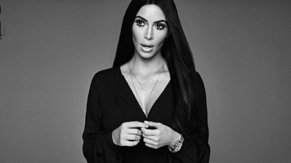 Kim Kardashian kao Cher – nove provokativne fotografije najstarlete!