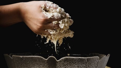 Sirovo testo za kolače nije za jelo!