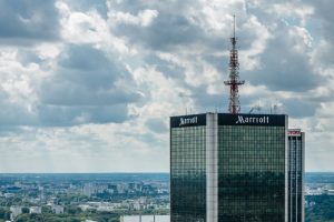 Skandal u najavi: Marriott hoteli diskriminišu solo žene