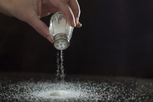 Saveti za manji unos soli